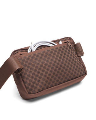 UA Essential Waist Bag Crossbody 