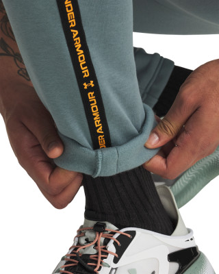 UA Icon Fleece Jgr Taping 